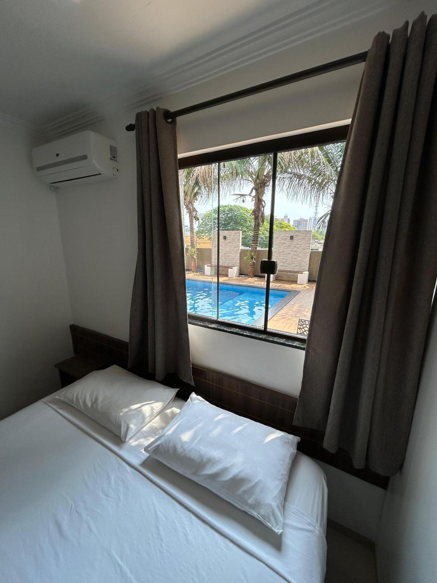 Hotel Holiday Foz Foz do Iguacu Exterior photo